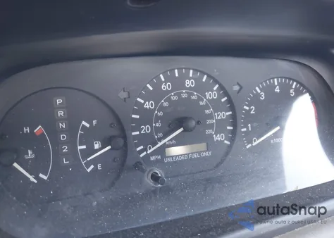 1999 Toyota Camry Le z USA, uszkodzony, nr VIN 4T1BG28K9XU461752